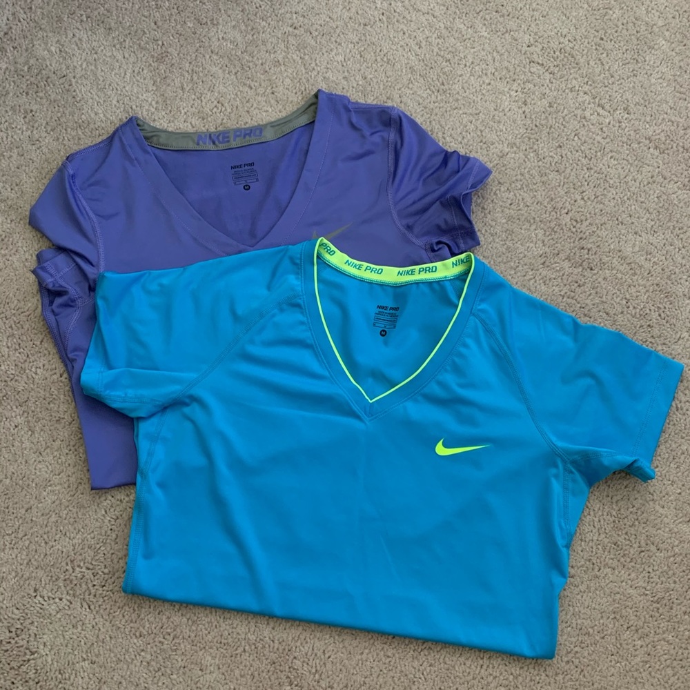 TWO Nike Pro V Neck T Shirt